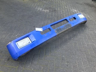 Volvo N/A - FL7-12 BUMPER MET GEBRUIKSCHADE bild 1