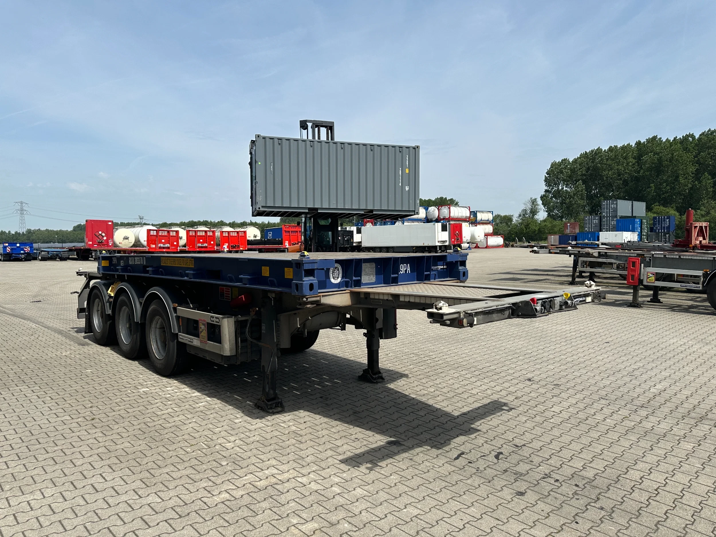 Van Hool 2015 - 20FT/30FT ADR CHASSIS + NEW 20FT FLATRACK hardwooden floor Bild 7