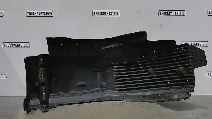 MAN - Body & Chassis Parts Modderkuip cabine Li. imagem 1