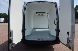 Renault Master 2024 - Koel/Vries/Verwarmen + 220 volt stekker Carrier Xarios 350 machine BPM vrij imagen 7