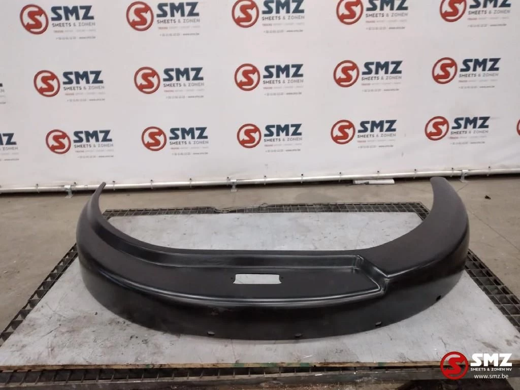 Iveco - Spatbord voorzijde rechts Iveco 190 zdjęcie 2