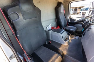 Renault N/A 2017 - D26.320-6x2+DHOLLANDIA 2T. image 20