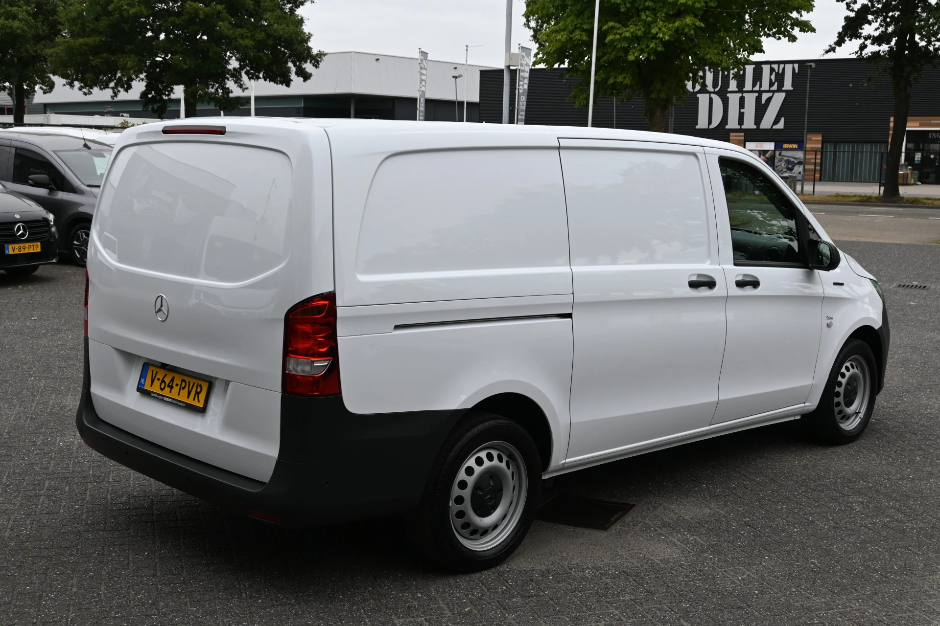 Mercedes-Benz eVito 2022 - 112 L2 66 kWh obrázek 4