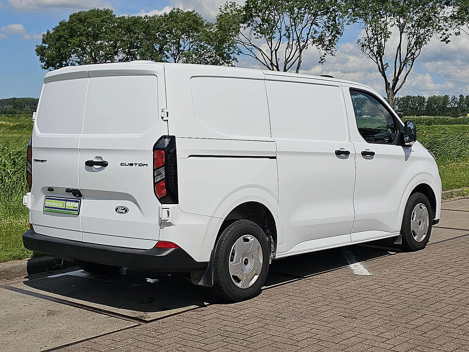 Ford Transit Custom 2024 - 2.0 obrázek 3