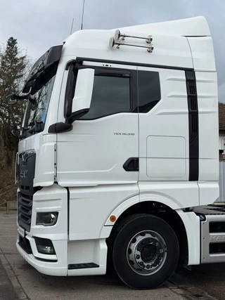 MAN TGX 2022 - 18.510 BLS A 4x2 *XLX*Intarder*2xTank*Standard SZM*Euro 6e* imagen 2