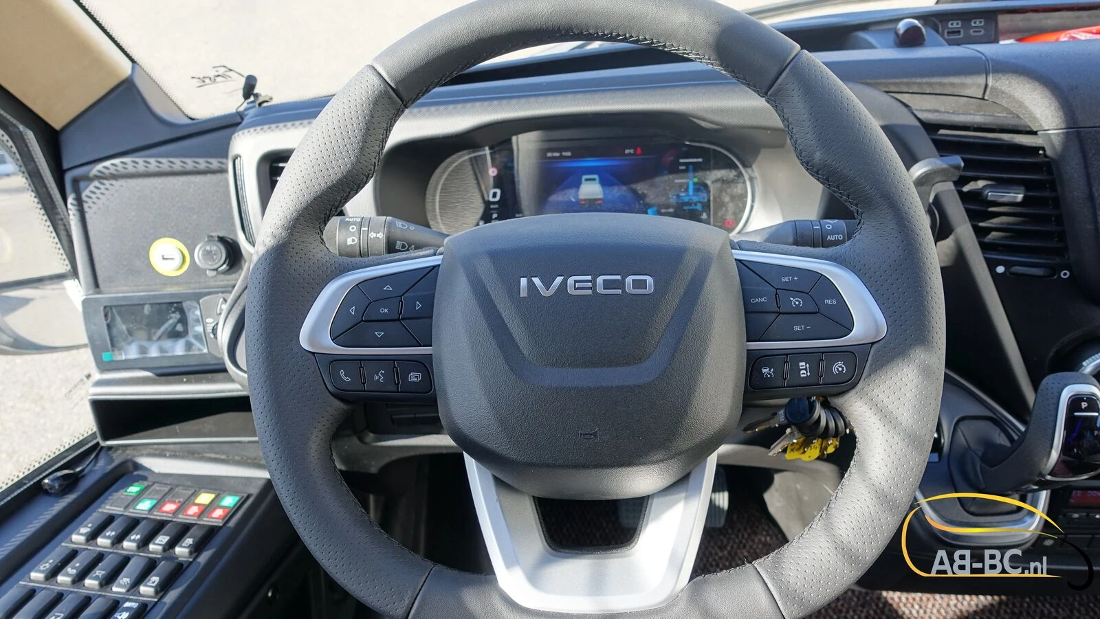 Iveco Rosero First Busworld Edition 31 Seats EURO 6 2026 afbeelding 46