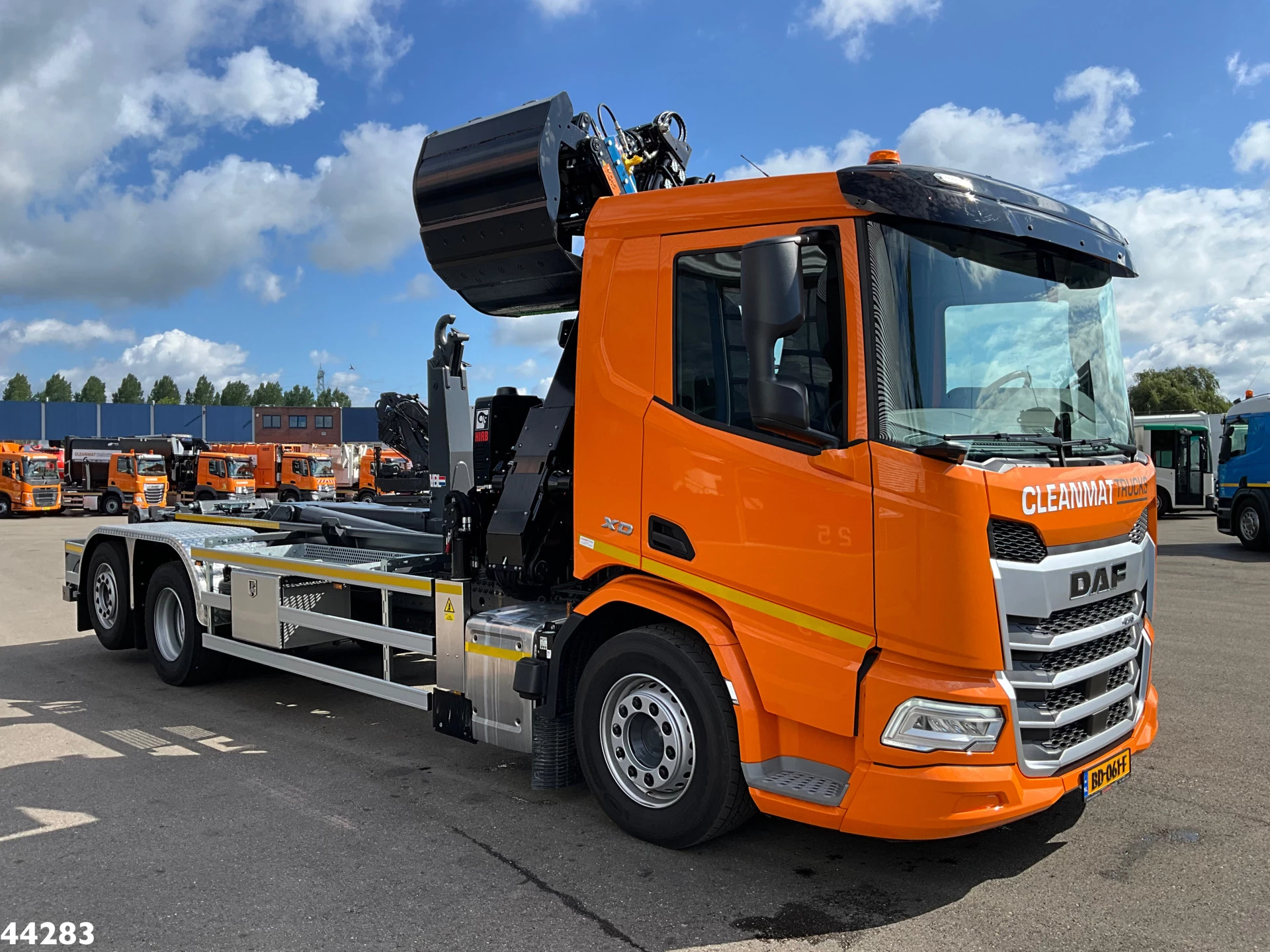 DAF FAN XD 450 Euro 6 Hiab 19 Tonmeter Z-kraan 2026 image 5