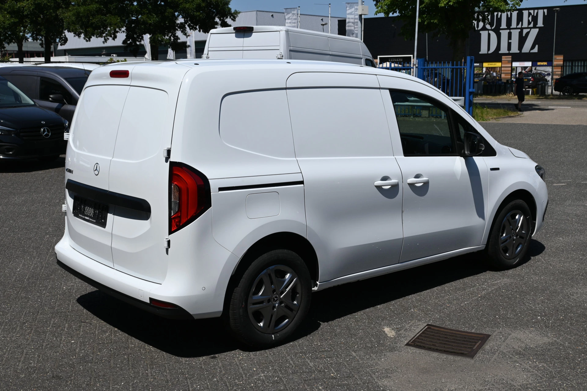 Mercedes-Benz eCitan 2026 - 112 Select L1 51 kWh obrázek 3