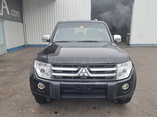 Mitsubishi Pajero 2007 - GLS 3.5 - V6 , 4x4 , 7 Pers., Full Option obrazek 6