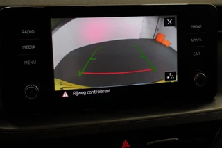 Škoda Kamiq 2021 - 1.0 TSI 110 pk DSG Scoutline Dynamic изображение 2 миниатюра