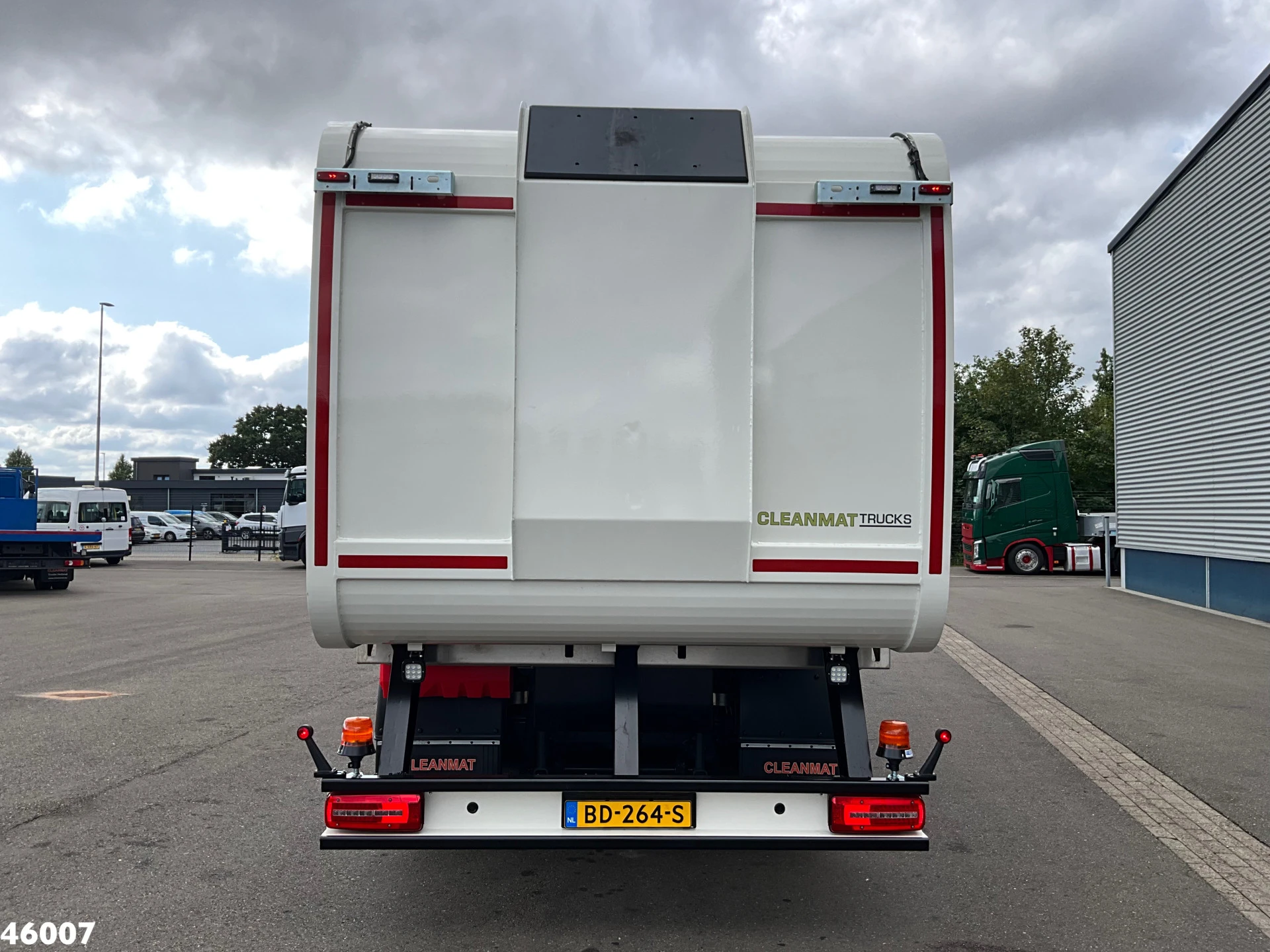 DAF FAG XD 220 Hiab 23 Tonmeter laadkraan FULL ELECTRIC 2026 afbeelding 6