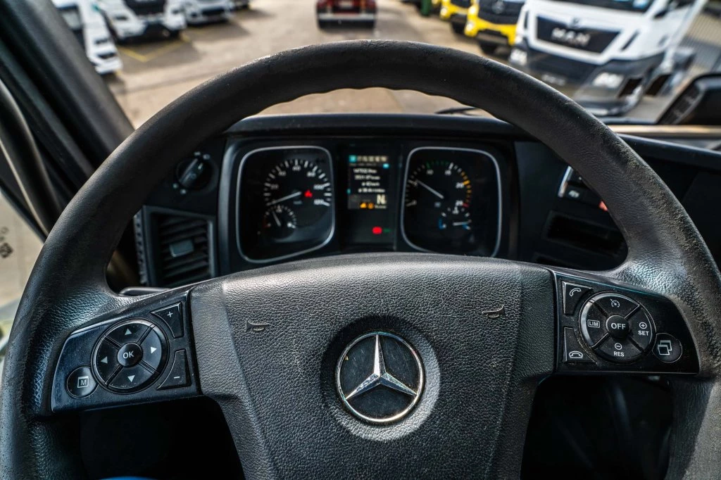 Mercedes-Benz Actros 2018 - 1846 BLS +ADR obrázek 19