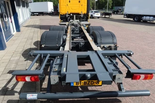 Mercedes-Benz Actros 2019 - 2642 LL Chassis Cabine Giga space image 4
