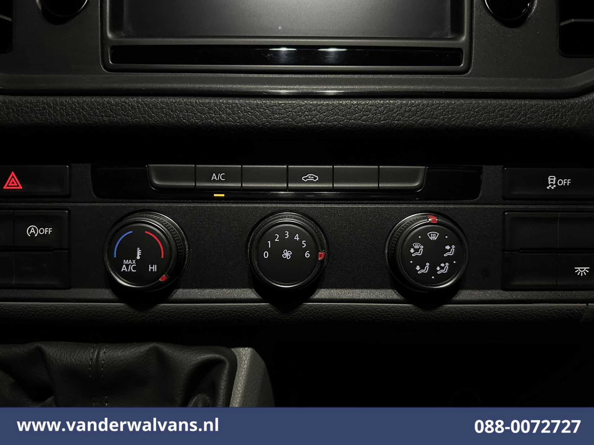 Volkswagen Crafter 2020 - 2.0 TDI L3H2 L2H1 Euro6 Airco | Camera | Apple Carplay | Android Auto | Trekhaak image 4