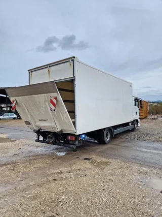 MAN N/A 2017 - BL UNFALL Koffer Langes Haus Klima imagem 7