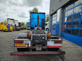 DAF XF 530 2018 - 8X2 Haakarm VDL 25 ton image 5