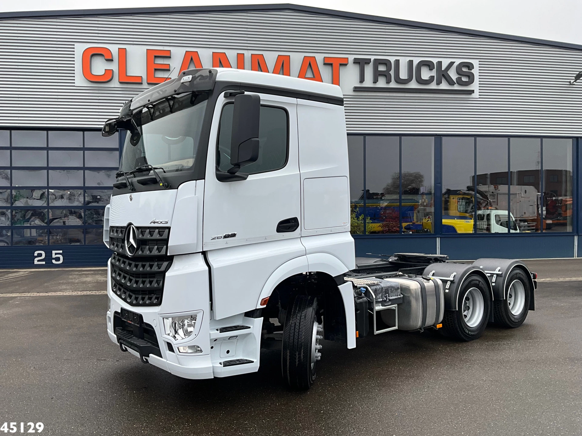 Mercedes-Benz Arocs 2663 6x4 Euro 6 Trekker with PTO NEW AND UNUSED! 2025 afbeelding 1