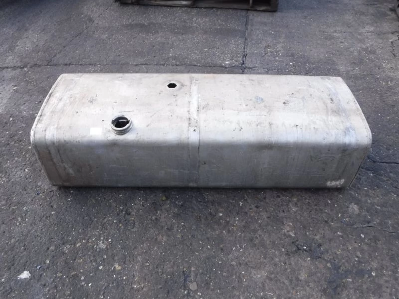 Diverse - DIESEL TANK / FUEL TANK zdjęcie 1