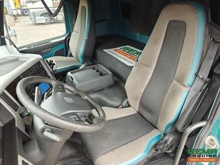 Volvo FM 410 6X2 2016 - N/A image 5