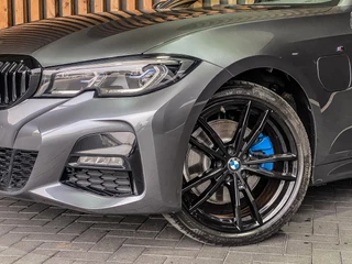 BMW 3 Series 2021 - Touring 320e 204PK High Executive M-Sport image 32