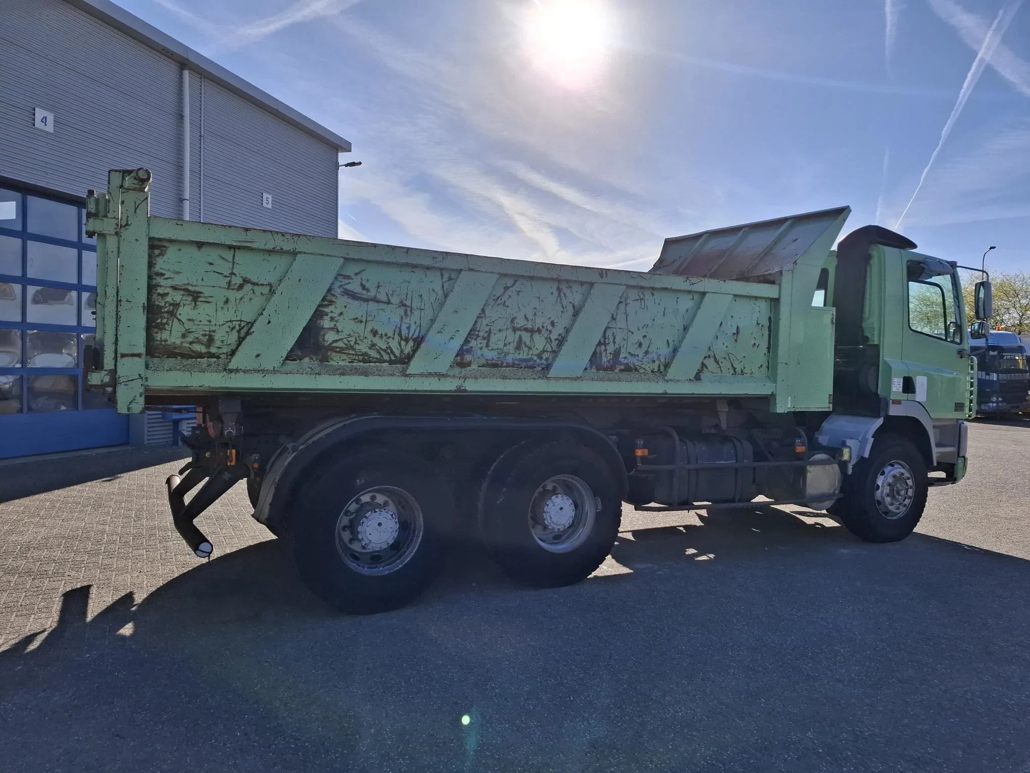 DAF CF 85.340 1998 - / 6X4 / 2X BIG AXLE / FULL-STEEL / DRUM BRAKES / 585044 KM / 2SIDE MARREL TIPPER / MANUAL / 1998 obrázek 15