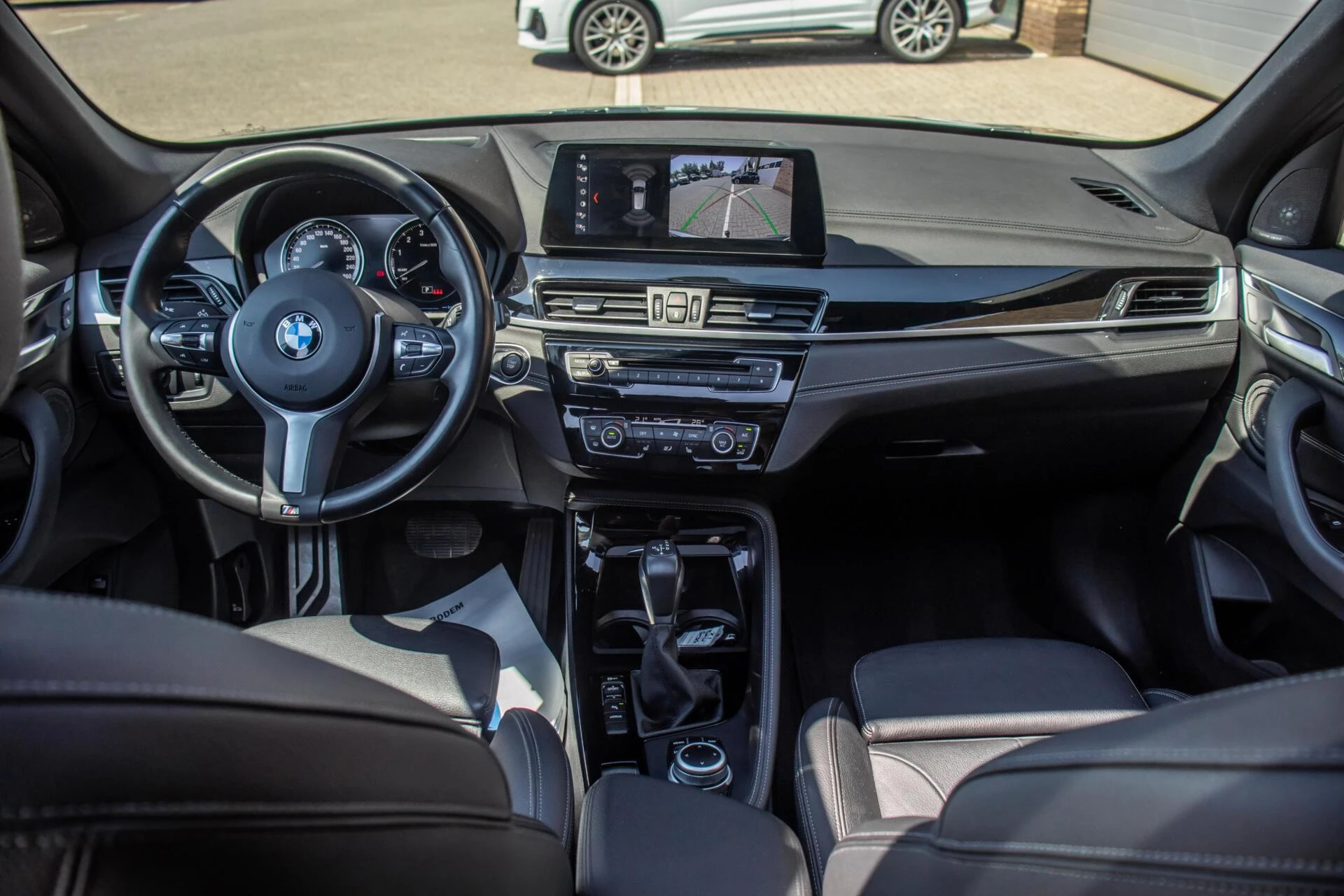 BMW X1 2021 - xDrive25e M-Sport, Pano, Leder, ACC, Carplay, H&K afbeelding 13