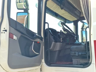Scania S 2021 - S540 NGS Highline 4x2 - Low deck - Retarder - Custom interior - Night clima - Full air - Led - Navi obrazek 9