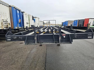 Van Hool 3B1096| FOR GAS BOTTELS| CHASSIS LIKE NEW| APK\TUV 04-10-2026. 11 MTR LONG. 2003 - N/A imagem 6