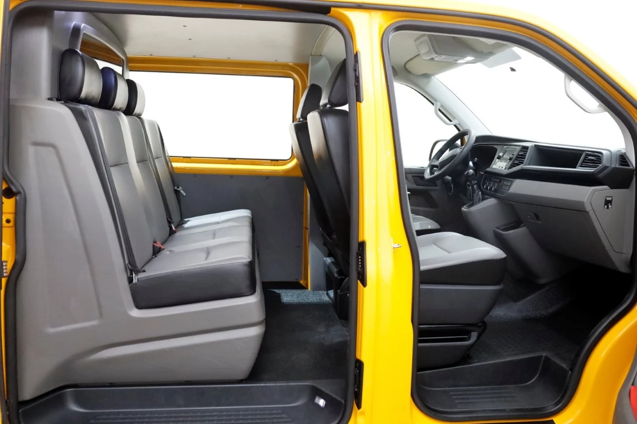 Volkswagen Transporter 2021 - T6.1 2.0 TDI Lang D.C. Airco/Cruise Control 04-2021 image 3