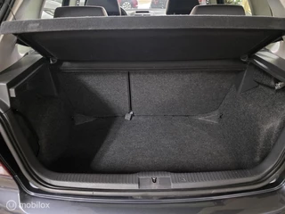 Volkswagen Polo 2008 - 1.4-16V Comfortline image 15
