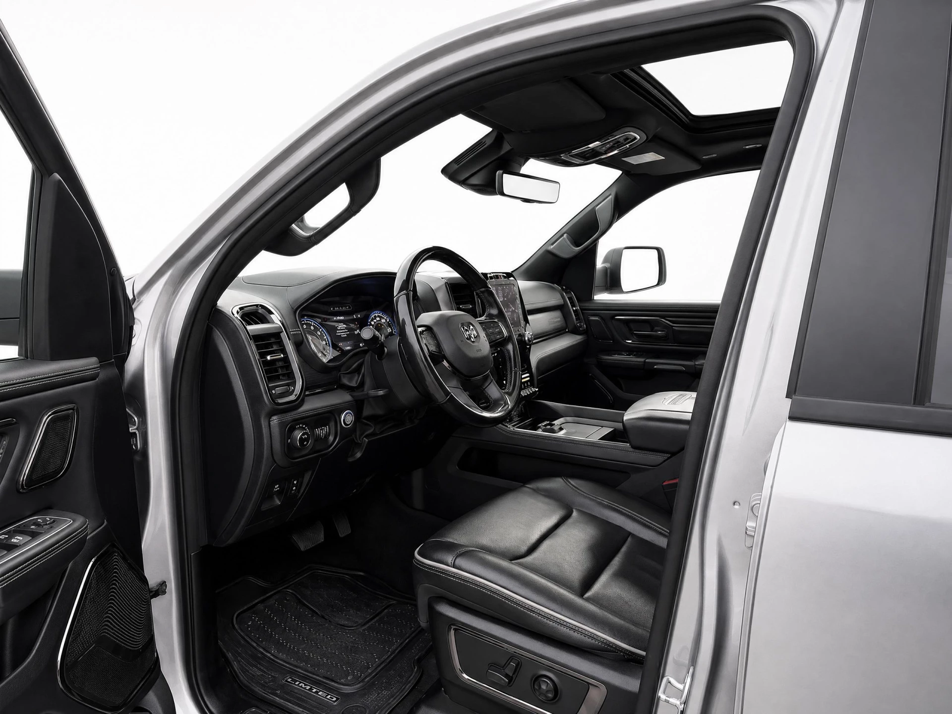 Dodge Ram 1500 2022 - 5.7 V8 4x4 Crew Cab Limited obrázek 17