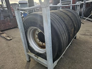 BRIDGESTONE TRAILER BAND |425/65 R 22.5 | 12-12-6-3 MM PROFIEL. 2010 - N/A image 6
