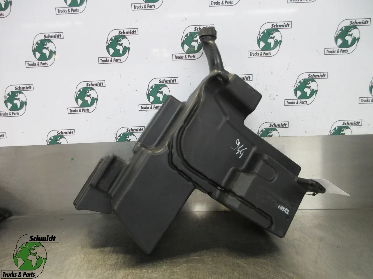 Mercedes-Benz - A 960 869 65 20 WATERSPROEITANK MERCEDES BENZ 2542 MP4 EURO 6 afbeelding 1