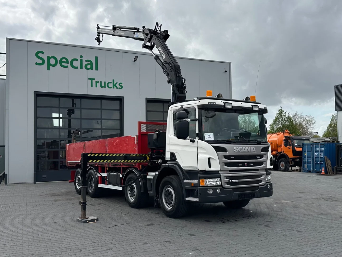 Scania P 2013 - P360 8x2*6 + MKG HLK161 A2 afbeelding 1