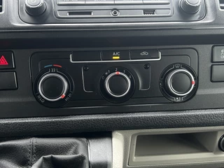 Volkswagen Transporter 2019 - 2.0 TDI 102 PK TRENDLINE / L2H1 / 1e EIG. / DUBBEL CABINE / TREKHAAK / AIRCO / CRUISE obrazek 16