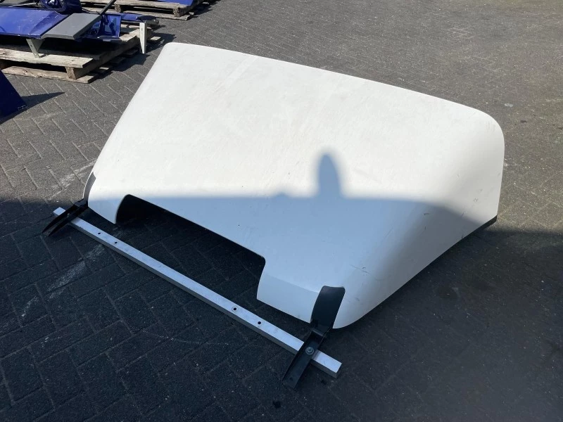 MAN 2023 - 81.62910-0179 / 81.62910-0128 DAKSPOILER afbeelding 1
