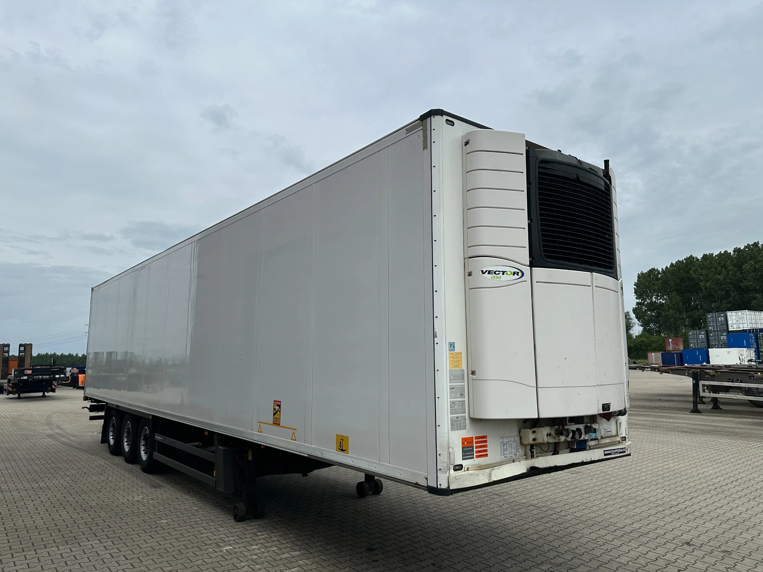Schmitz Cargobull 2015 - CARRIER VECTOR 1950 D/E / DISCBRAKES / NL-TRAILER / APK: 9-2026 immagine 5