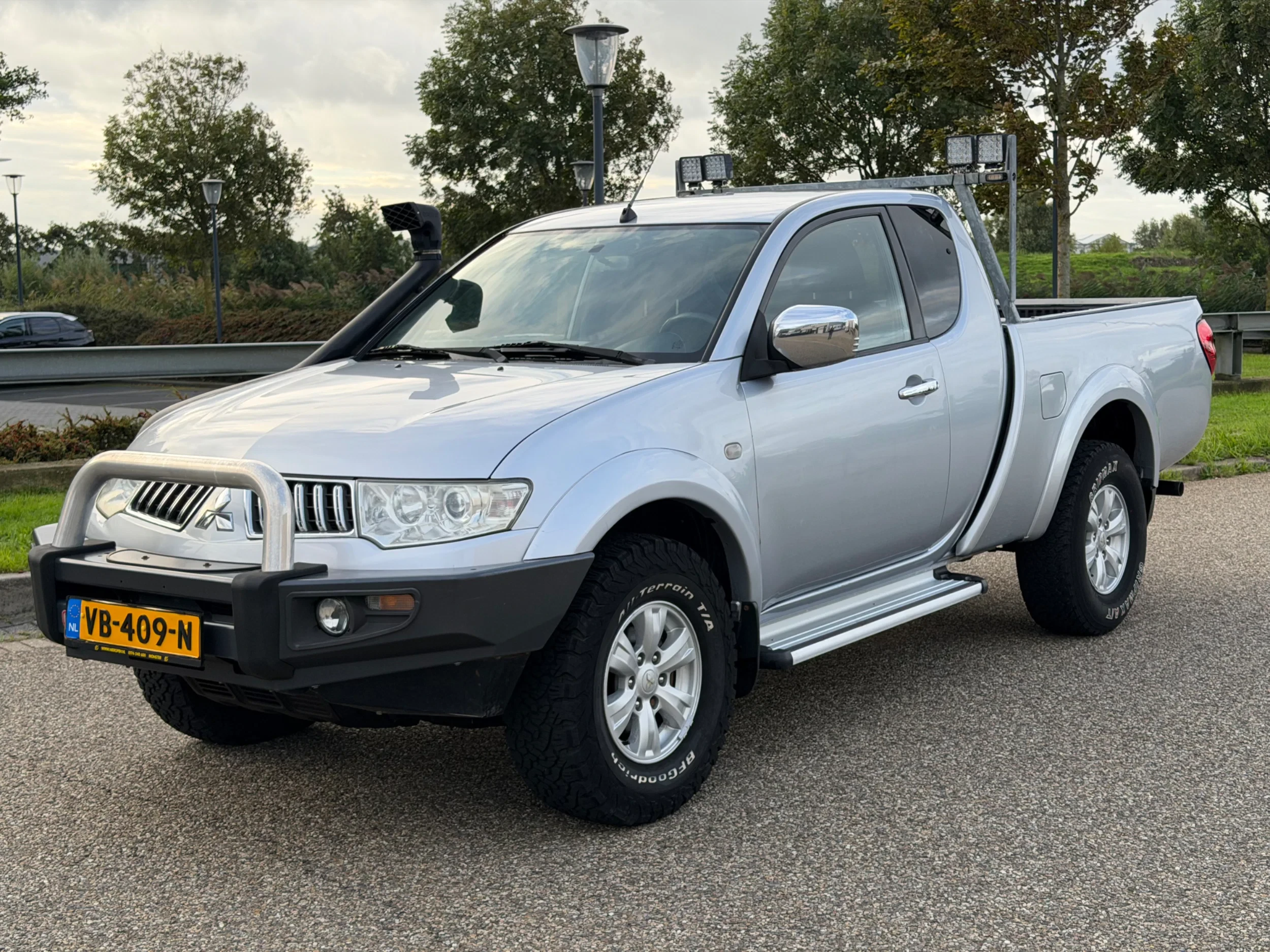Mitsubishi L200 2013 - 2.5DI-D 4x4 Airco Trekhaak 116000KM afbeelding 1