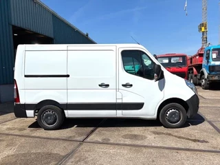 Opel Movano 2019 - T3300 2.4CDTI L1H1 (EURO 6 / 6 GEARS MANUAL GEARBOX / AIRCONDITIONING / APPLE CARPLAY / REAR VIEW CAMERA / ETC) obrazek 4
