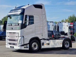 Volvo FH 2026 - 13.500 Globetrotter XL 4x2 - NEW - Full spec - Retarder - I parkcool - Full air - afbeelding 3 miniatuur