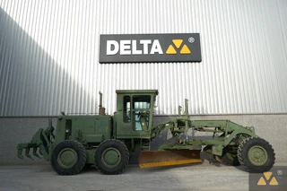Caterpillar 2007 - 130G Ex-army image 2 thumbnail