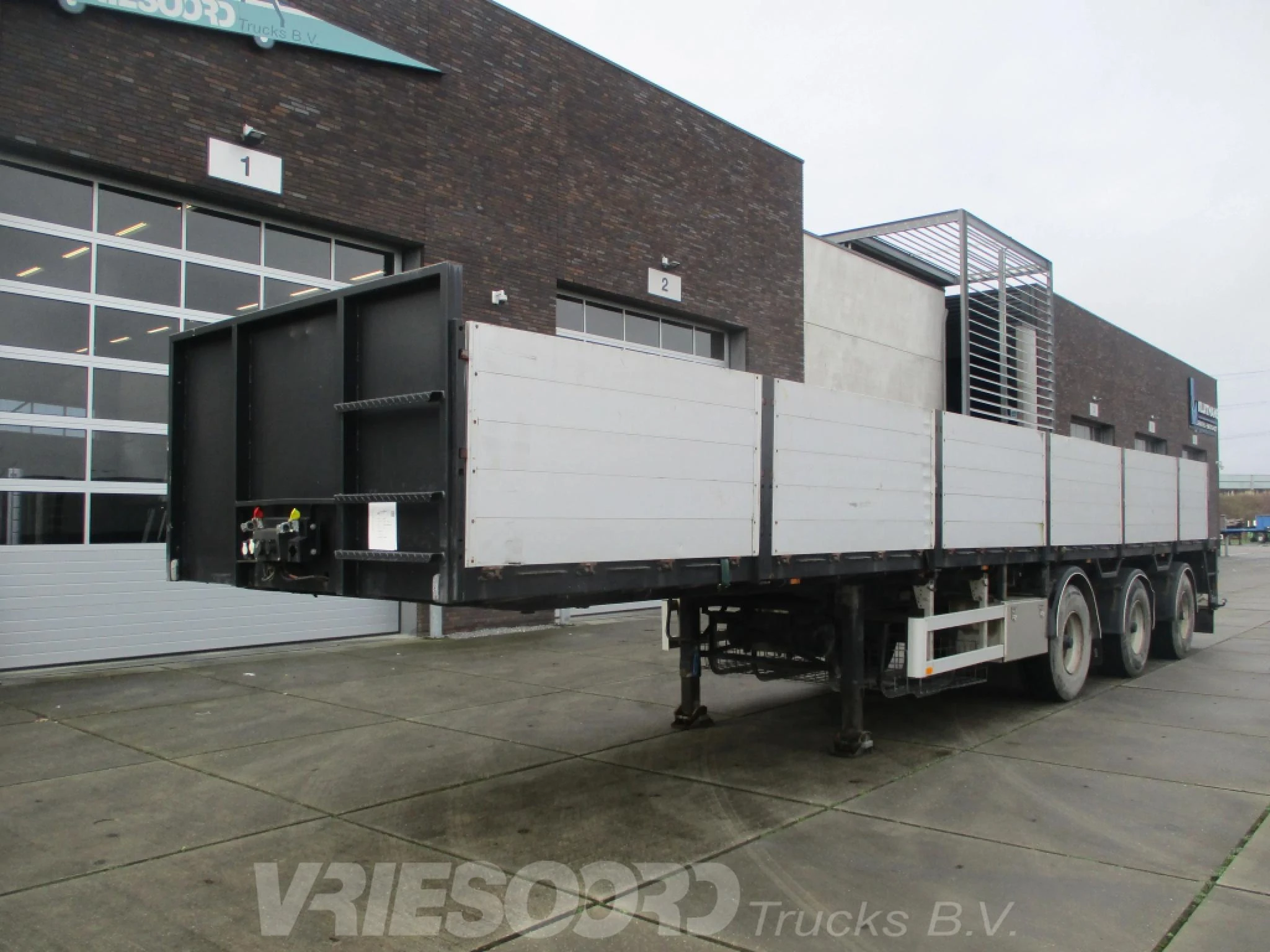 Pacton T3-003 Overig Luchtvering 2003 image 1