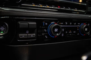 Chevrolet Silverado 2024 - High Country 6.2 V8 image 25