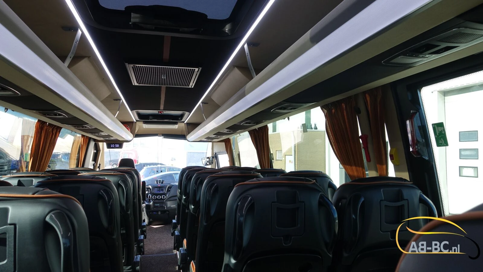 Iveco Rosero First Busworld Edition 31 Seats EURO 6 2026 afbeelding 78