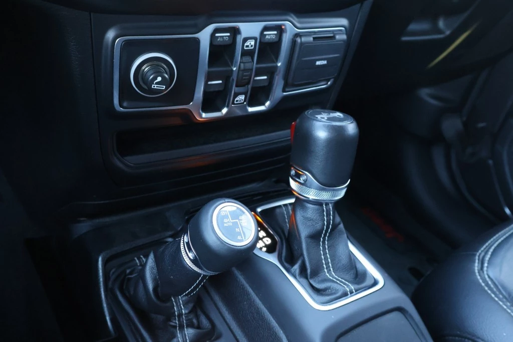 Jeep Wrangler 2019 - 2.0T Unlimited Hardtop + Electrische softtop / liftkit / Warn lier immagine 33