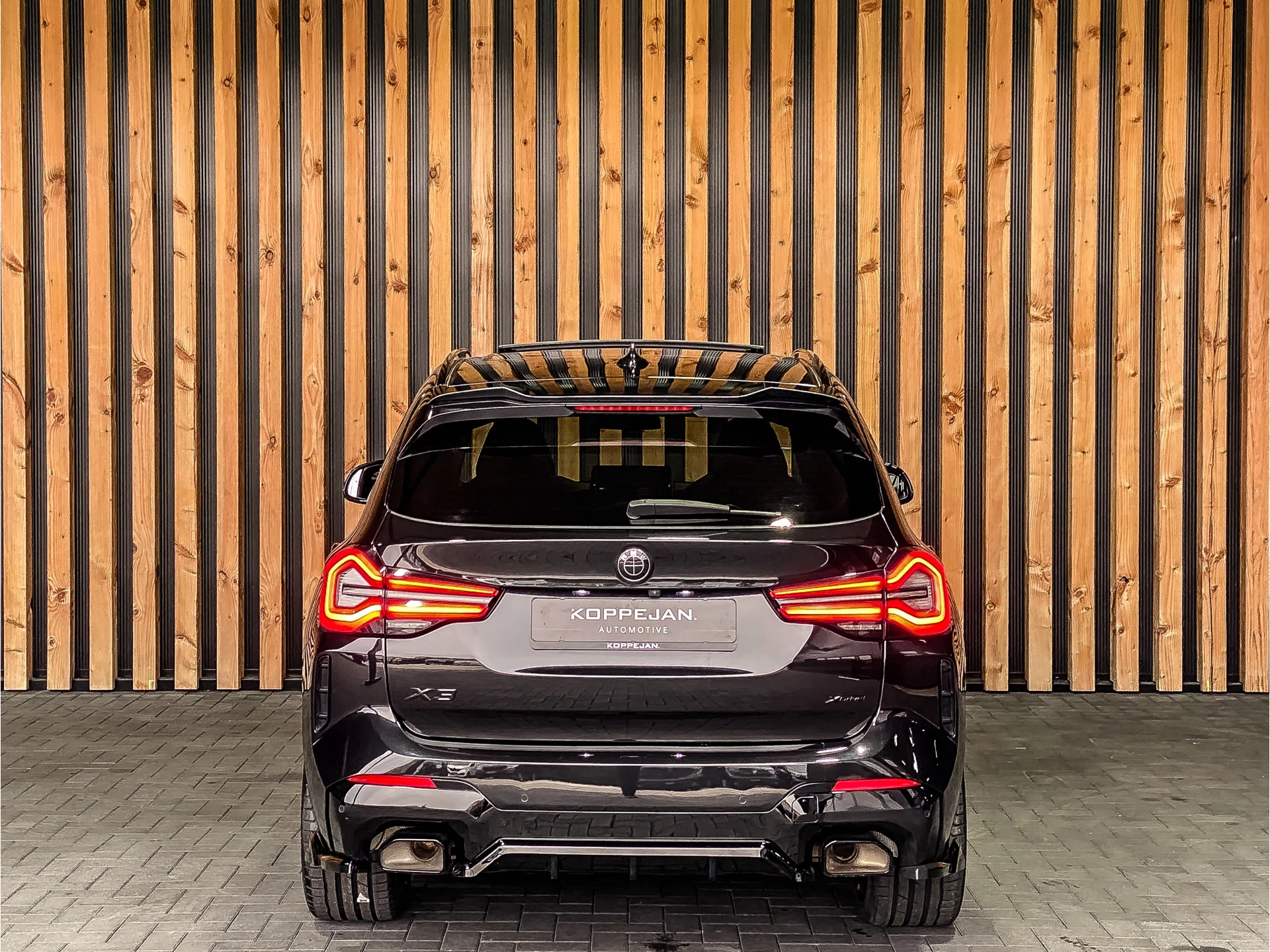 BMW X3 2023 - xDrive30e 292PK High Executive M-Sport изображение 22