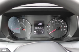 Renault Master 2024 - T35 2.0 dCi 170pk L2H2 Extra - Navigatie - Blind Spot - Camera - Stoelverwarming - Verwarmde voorruit - Rijklaar obrazek 21