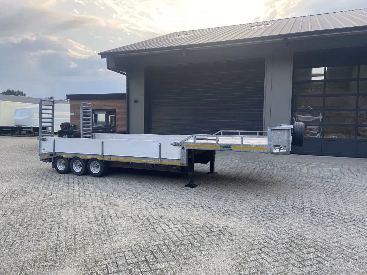 Veldhuizen 1999 - Be oplegger semi dieplader 6.5 ton met luiken zdjęcie 1