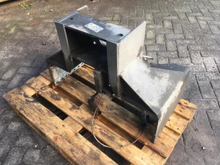 WAP N/A 2008 - WUB 18/1 Bok voor onderbouw koppeling Renault zdjecie 3
