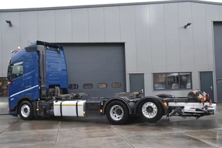 Volvo FH 2022 - 460 Globetrotter 6x2*4 - EURO 6 - 525 TKM - FULL AIR - I PARK COOL - WHEELBASE 490 CM - DHOLLANDIA ELEVATOR - bild 3